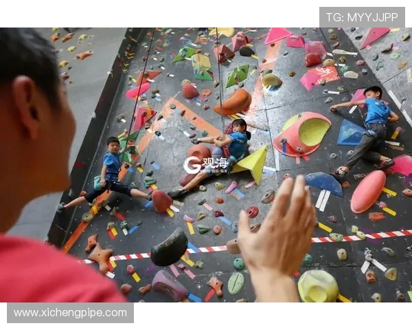 西安攀岩队在极限运动会中的默契配合与精彩表现分析