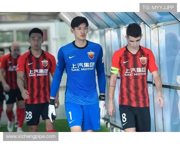 山东泰山挑战上海海港誓取三分 赛季关键战一触即发 山东泰山挑战上海海港誓取三分 赛季关键战一触即发